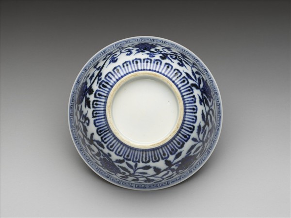 青花四季花卉紋碗