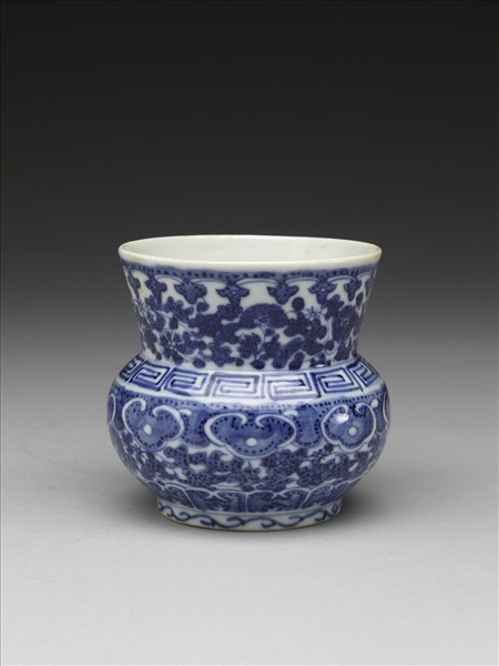 青花花卉紋渣斗