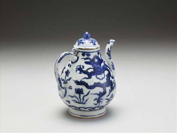 青花雲龍紋梨形壺