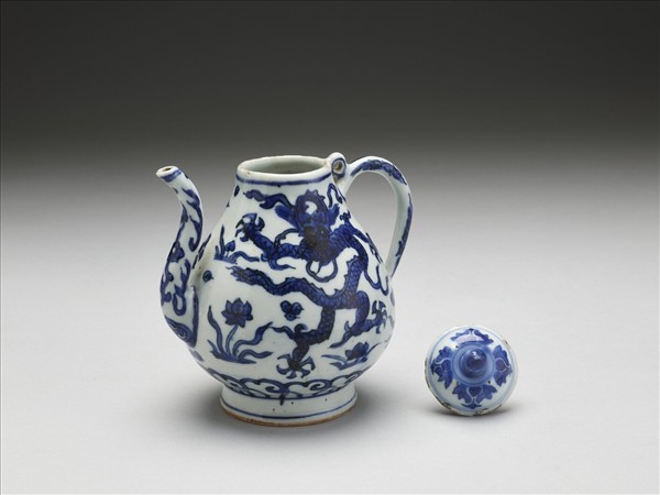 青花雲龍紋梨形壺