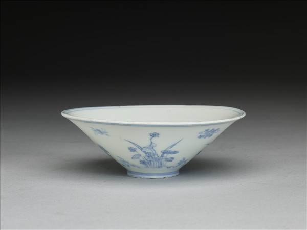 青花蓮塘紋茶鍾