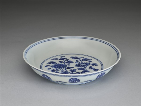 青花四季團花紋盤