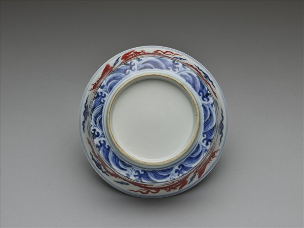 青花描紅雲龍紋蓋碗