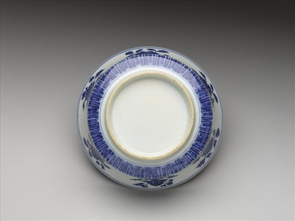 青花折技花卉紋合碗