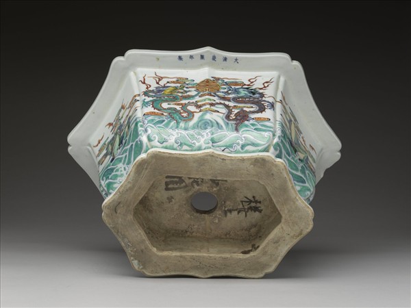 鬥彩福壽紋六方花盆