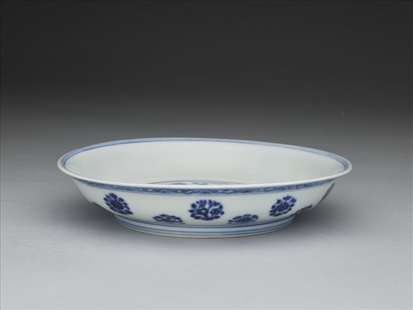 青花四季團花紋盤