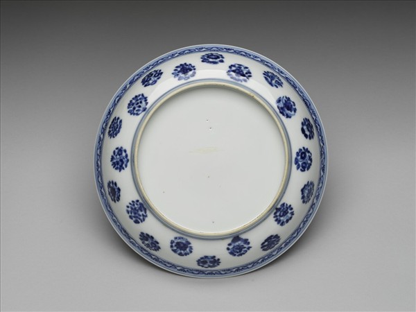 青花四季團花紋盤