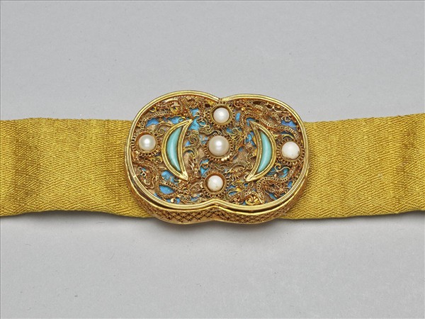 鍍金鏤花帶扣朝帶