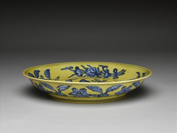 黃地青花花果盤