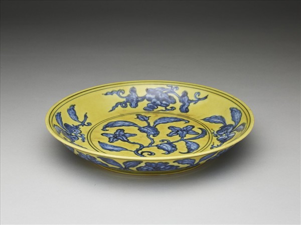 黃地青花花果盤