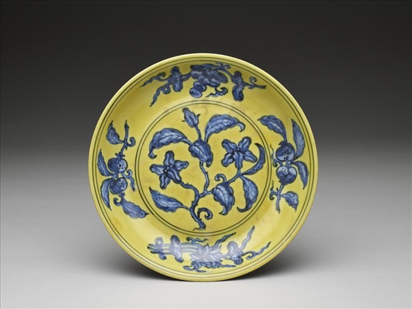 黃地青花花果盤
