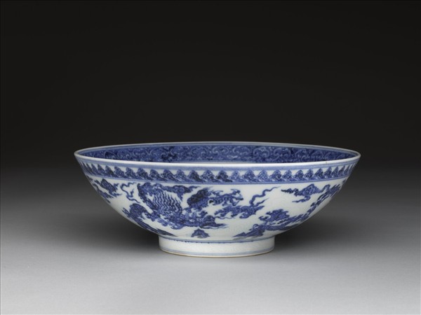 青花雲龍紋碗