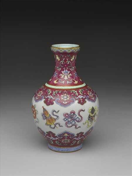 粉彩番蓮八寶紋瓶