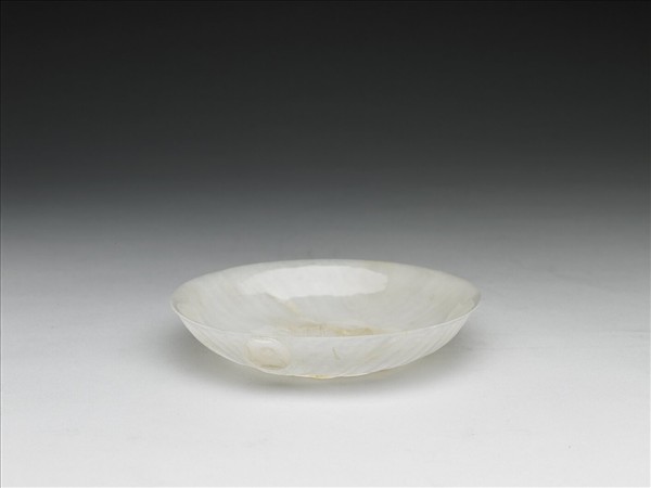 玉四瓣花式雙柄碗