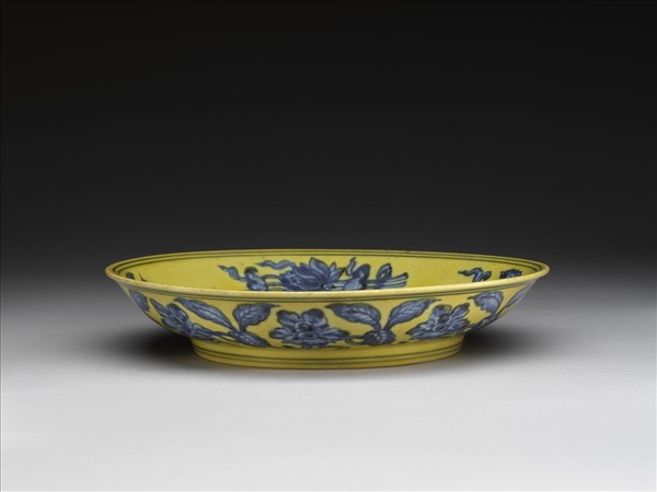 黃地青花花果盤