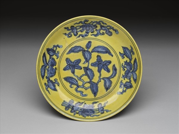 黃地青花花果盤