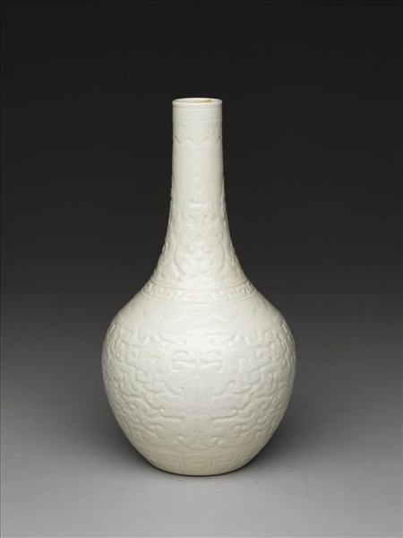 白瓷夔龍紋膽瓶