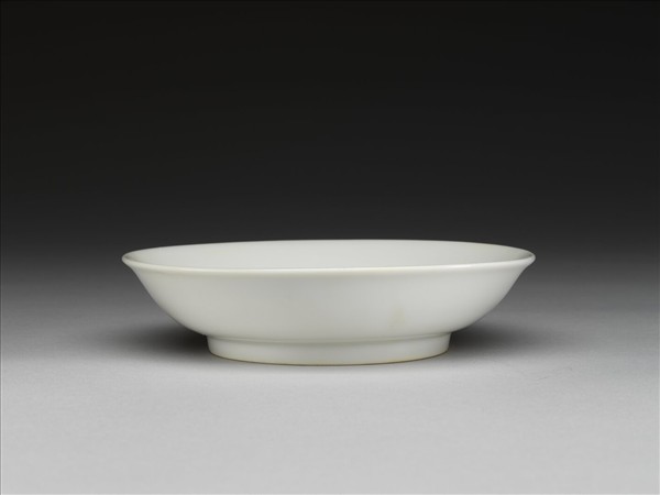 甜白釉盤