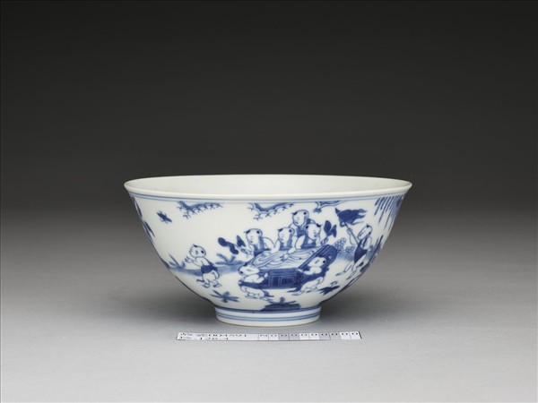 青花嬰戲圖碗