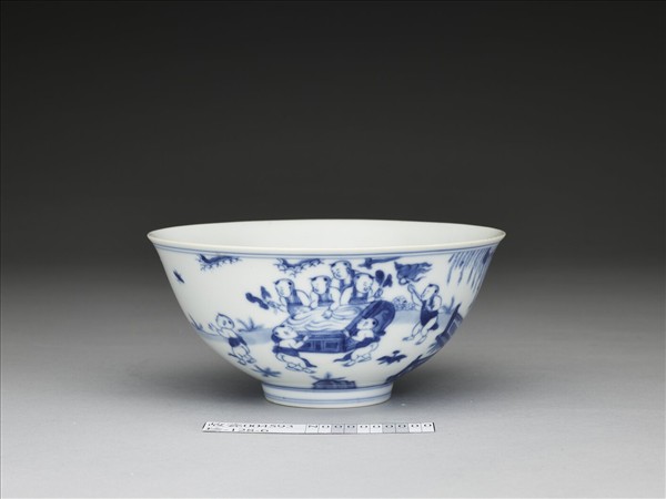 青花嬰戲圖碗