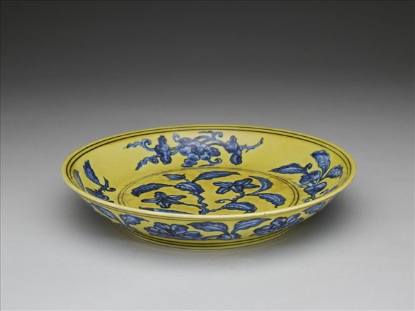 黃釉青花花果盤