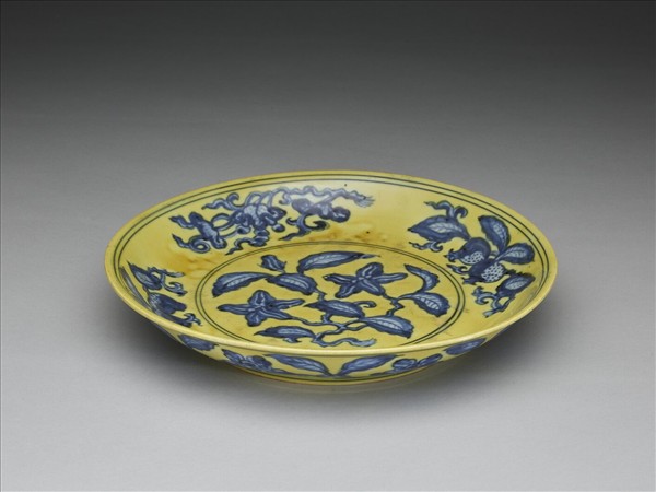 黃釉青花花果盤