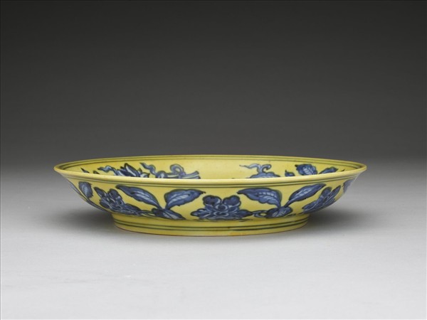 黃地青花花果盤