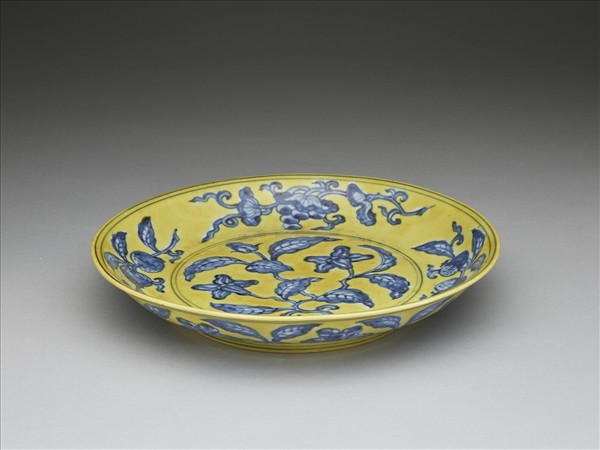 黃地青花花果盤