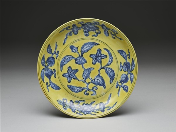 黃地青花花果盤
