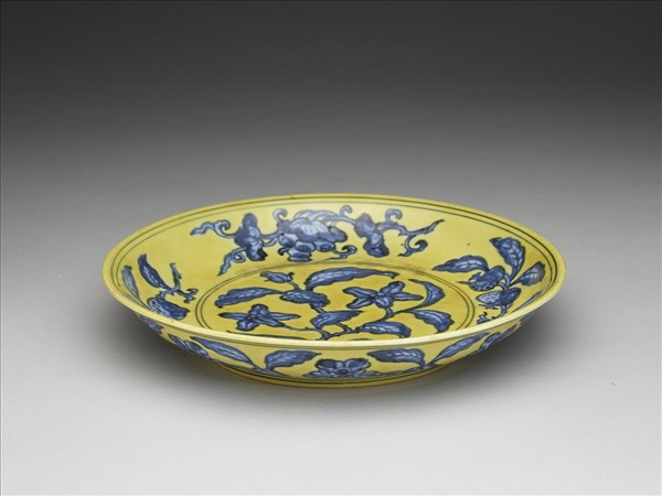 黃地青花花果盤