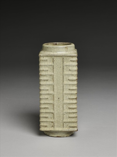 廣窯 月白釉琮式瓶