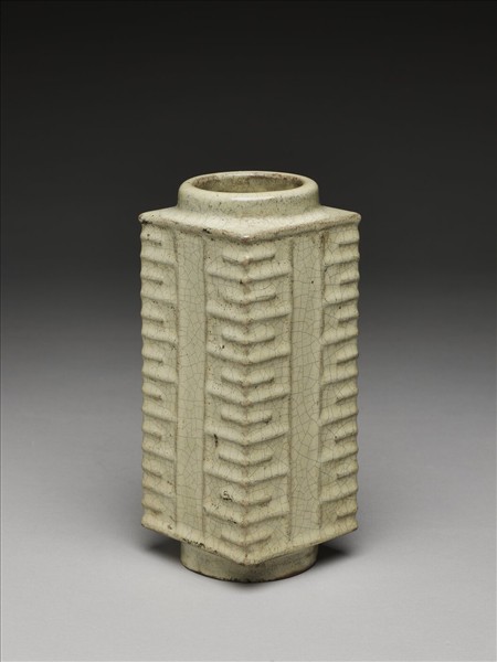 廣窯 月白釉琮式瓶