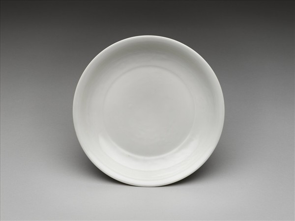 甜白半脫胎雲鳳紋盤