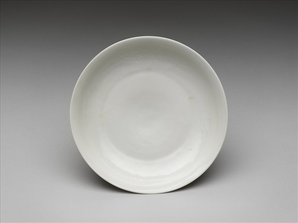 甜白半脫胎雲鳳紋盤