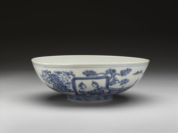 青花庭園仕女圖碗