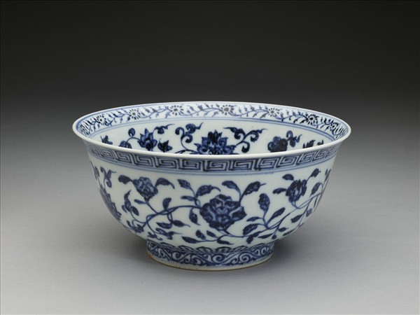 青花四季花卉紋碗