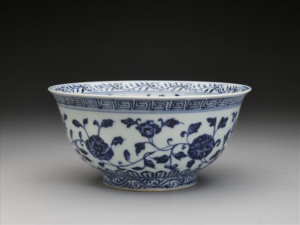 青花四季花卉紋碗