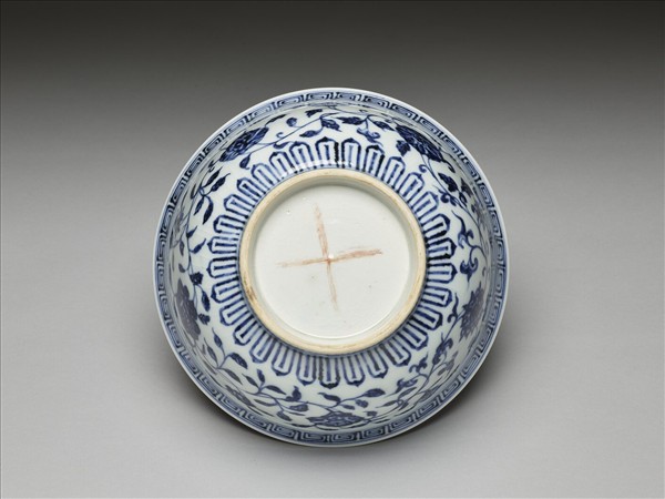 青花四季花卉紋碗