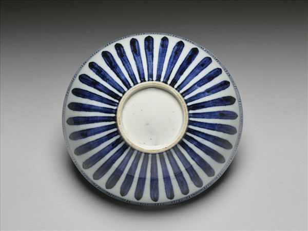 青花花卉紋蓮子碗