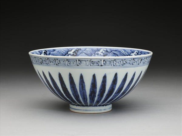 青花花卉紋蓮子碗