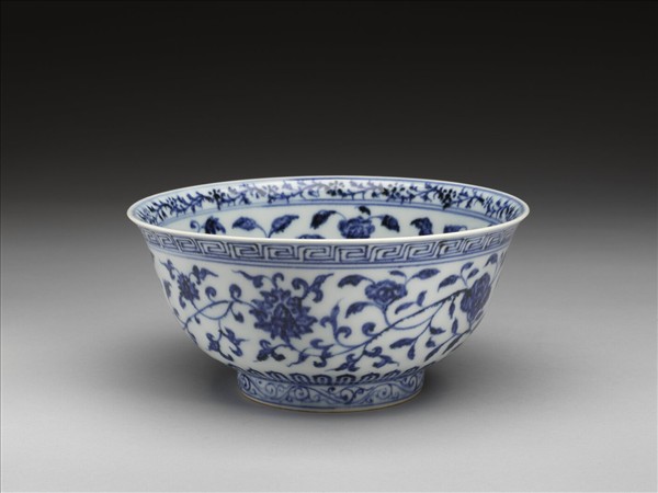 青花四季花卉紋碗