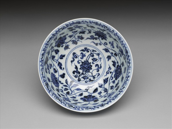 青花四季花卉紋碗