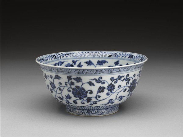 青花四季花卉紋碗