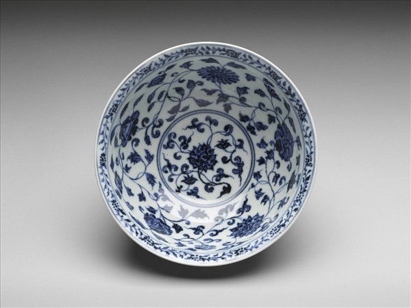 青花四季花卉紋碗