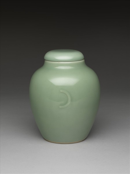 冬青釉蓋罐