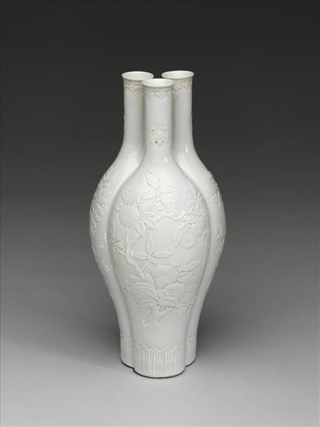 白瓷三多紋三連瓶