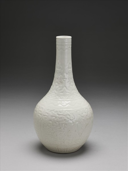 白瓷夔龍紋膽瓶