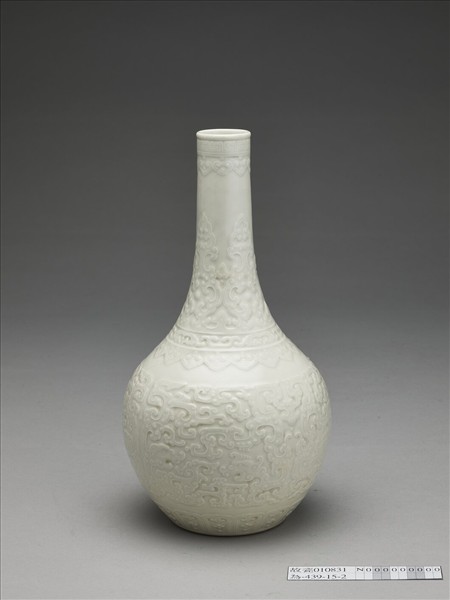 白瓷夔龍紋膽瓶