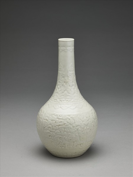 白瓷夔龍紋膽瓶