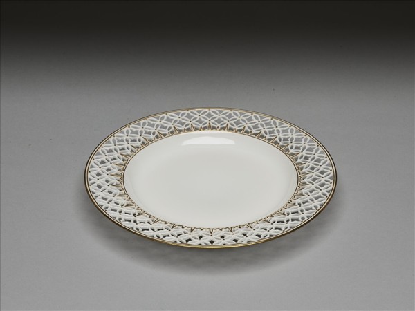 法國 塞弗爾窯 白瓷描金鏤空雕花杯托